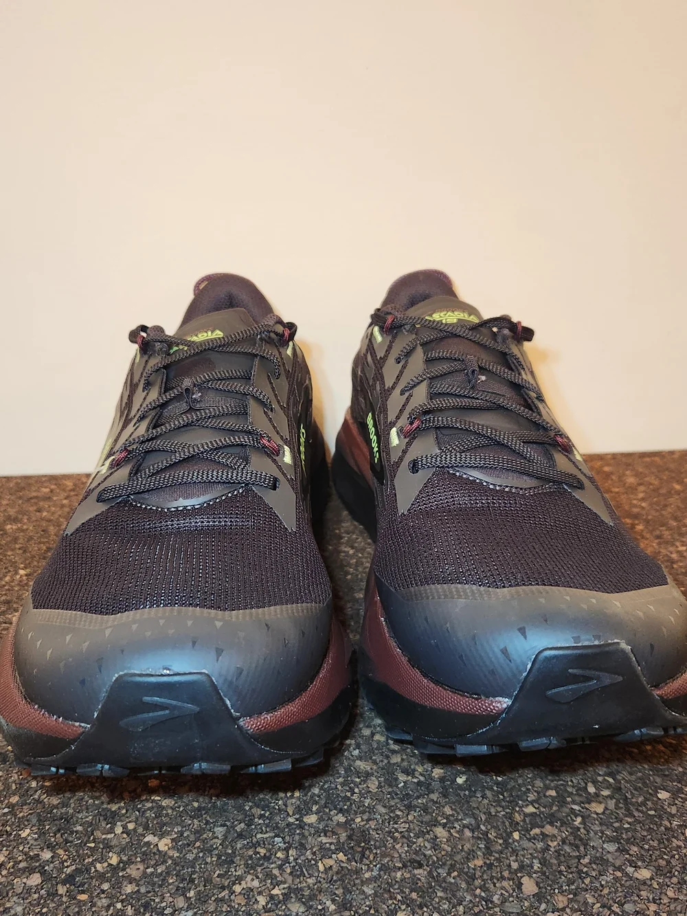 Brooks Cascadia 19 Trail Running Shoes Mens Size 11.5